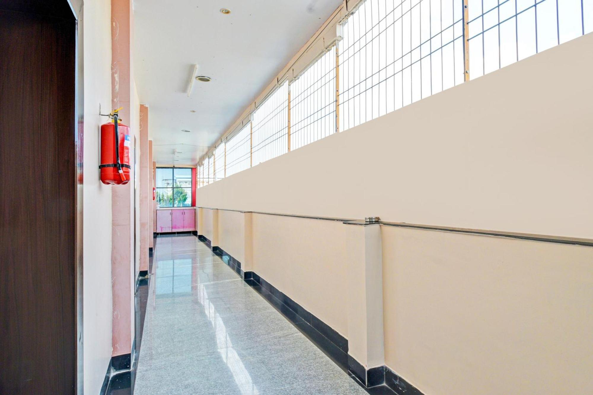Super Hotel O Kurnool Near Kurnool Medical College Zewnętrze zdjęcie